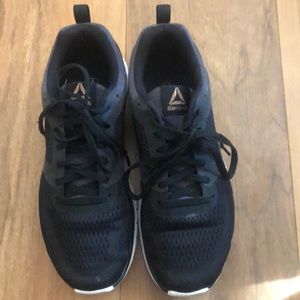 Like new Reebok black sneakers